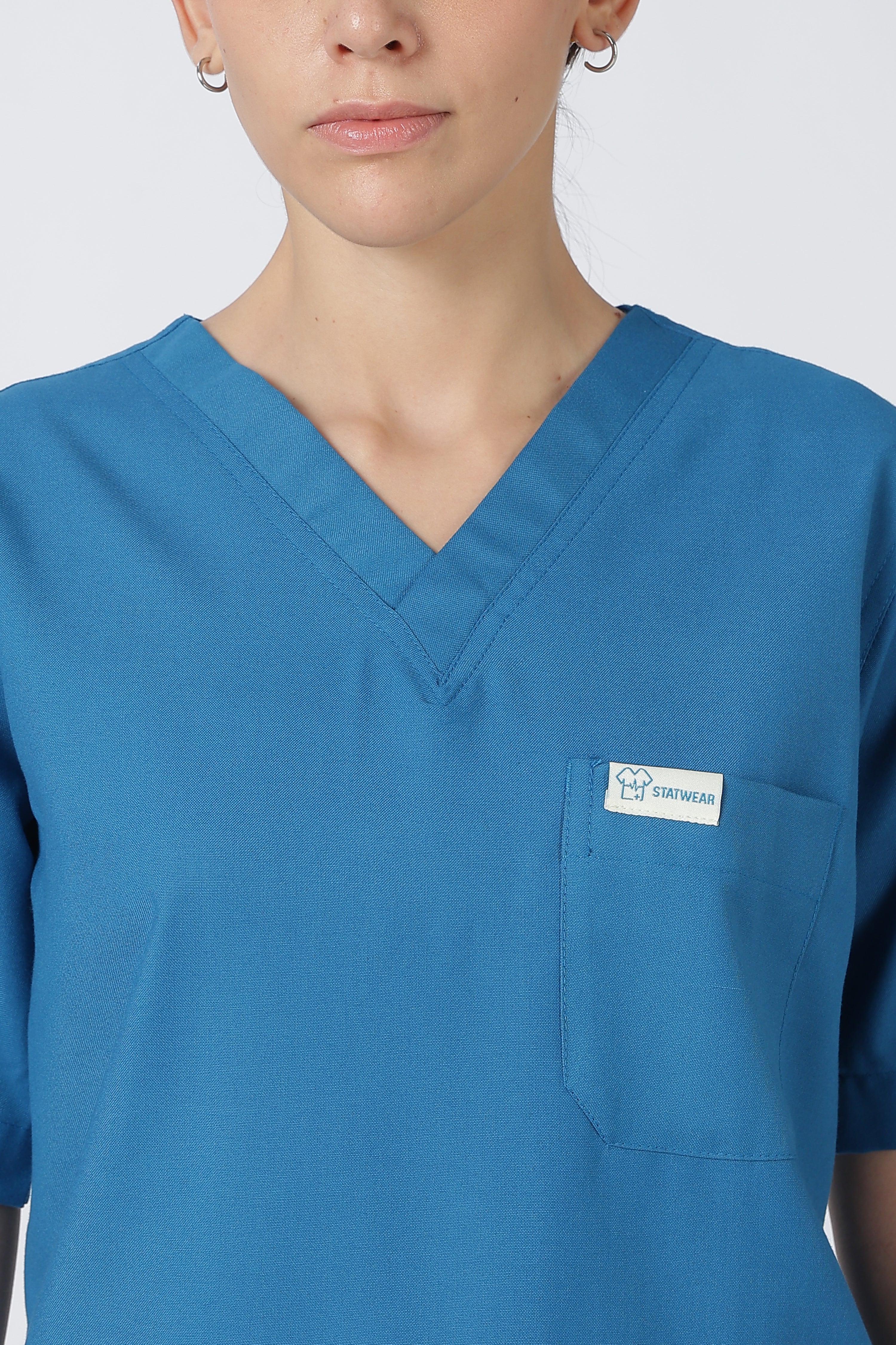 Prime – Women's V-Neck Scrub - 7 Pocket - Teal Blue